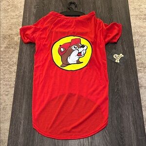 Buc-ees Red Graphic pet Dog T-Shirt. XXL . Halloween